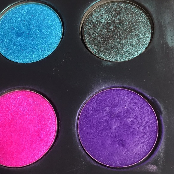 MUFE Artist Shadow Palette 2 - Picture 5 of 6